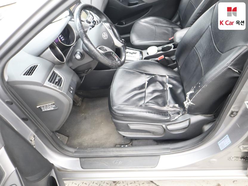 2011 - hyundai avante