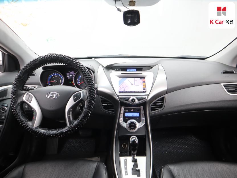 2012 - hyundai avante