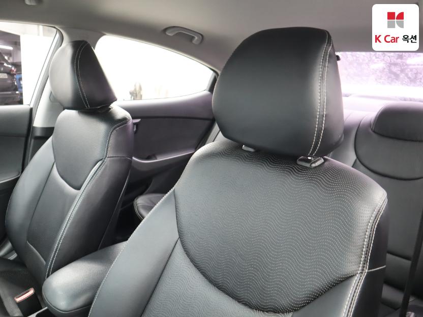 2012 - hyundai avante
