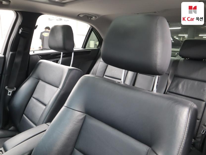 2010 - mercedes-benz e200