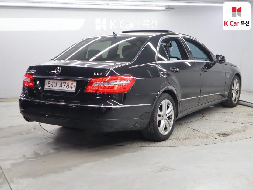 2010 - mercedes-benz e200