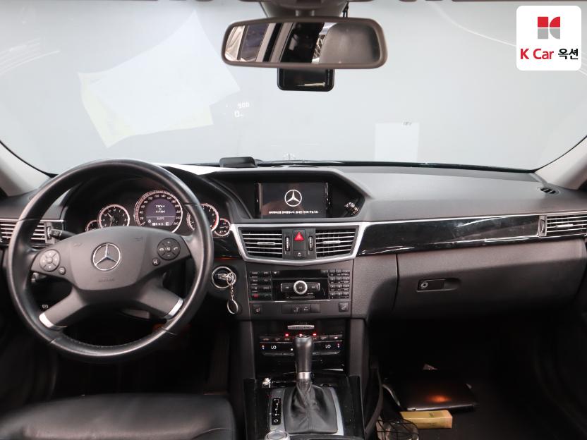 2010 - mercedes-benz e200