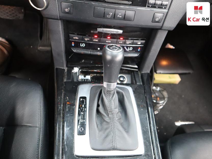 2010 - mercedes-benz e200