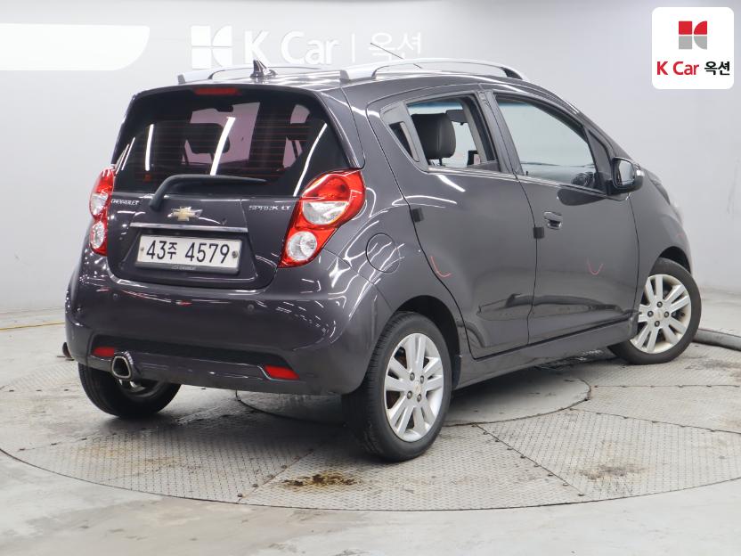2015 - chevrolet spark