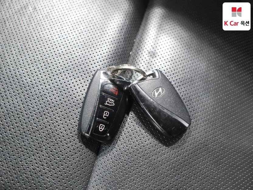 2016 - hyundai max cruze