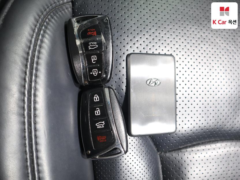 2016 - hyundai grandeur
