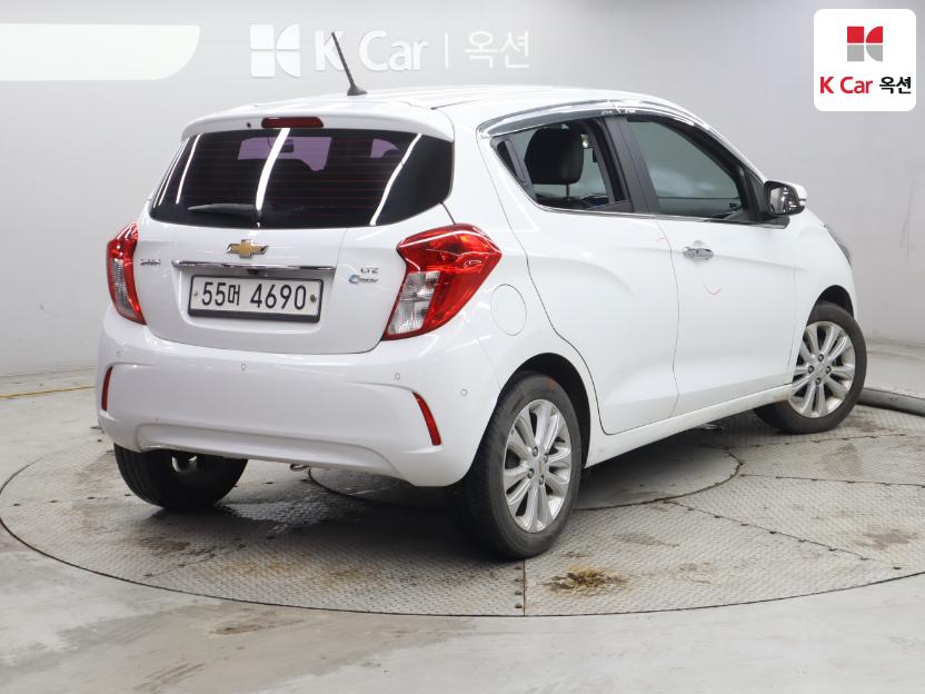 2017 - chevrolet spark