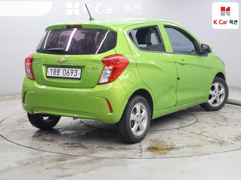 2016 - chevrolet spark