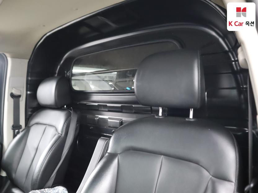 2022 - hyundai staria