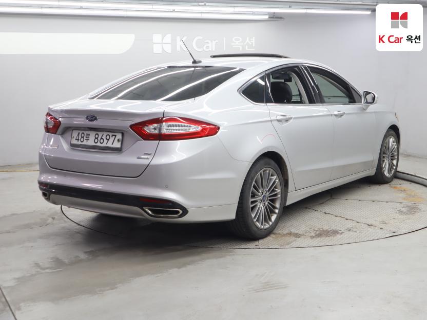 2013 - ford fusion