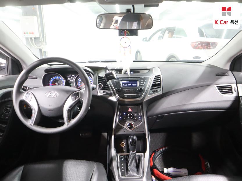 2015 - hyundai avante