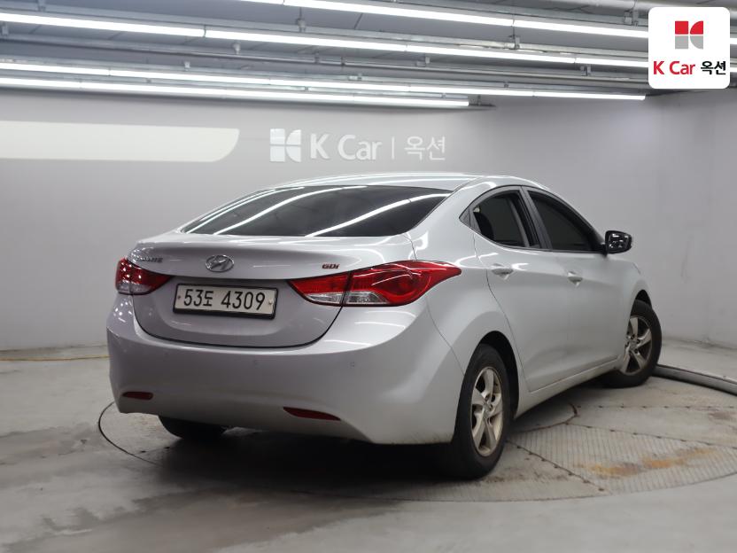 2013 - hyundai avante