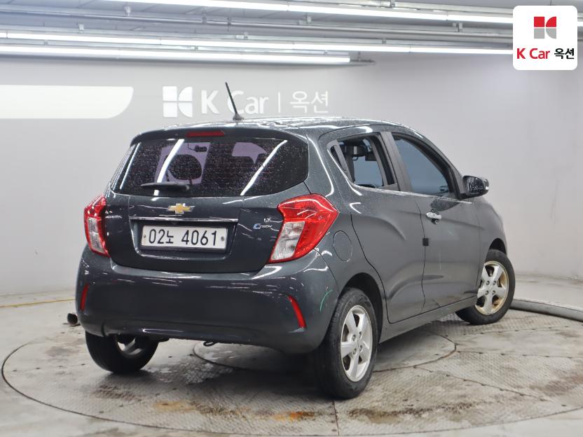 2017 - chevrolet spark