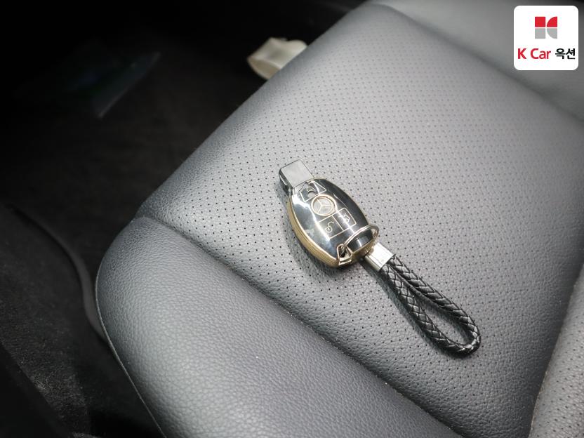 2009 - mercedes-benz c200k