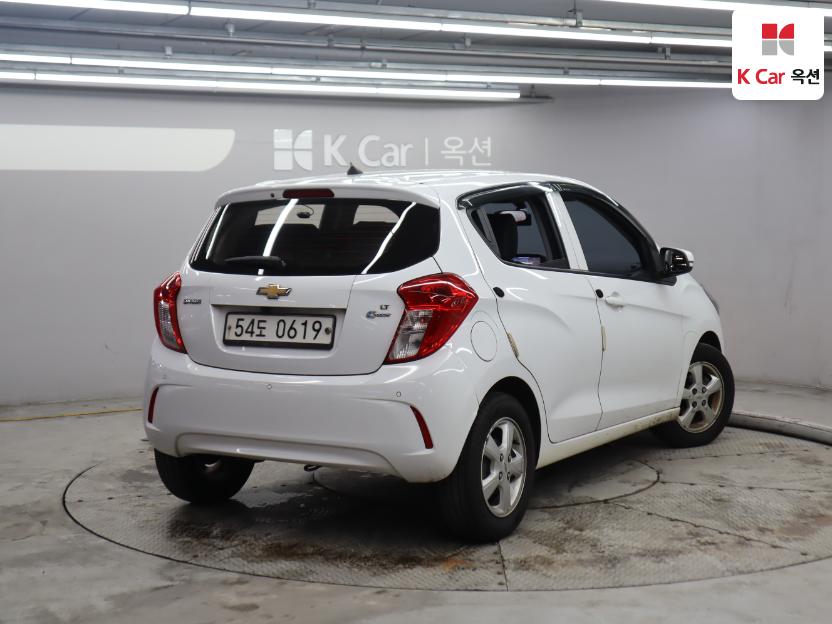 2016 - chevrolet spark