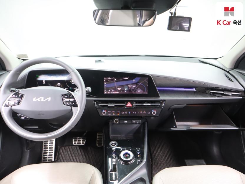 2022 - kia niro