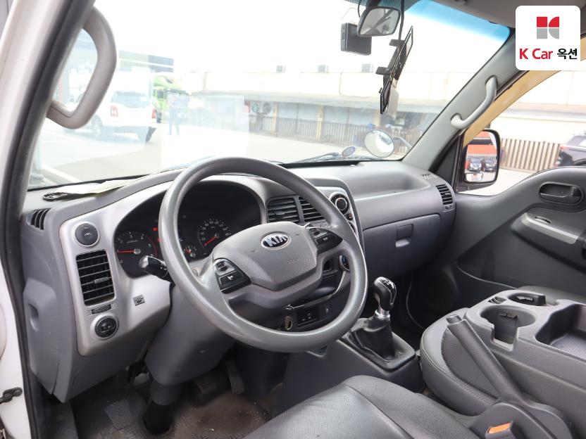 2017 - kia bongo iii