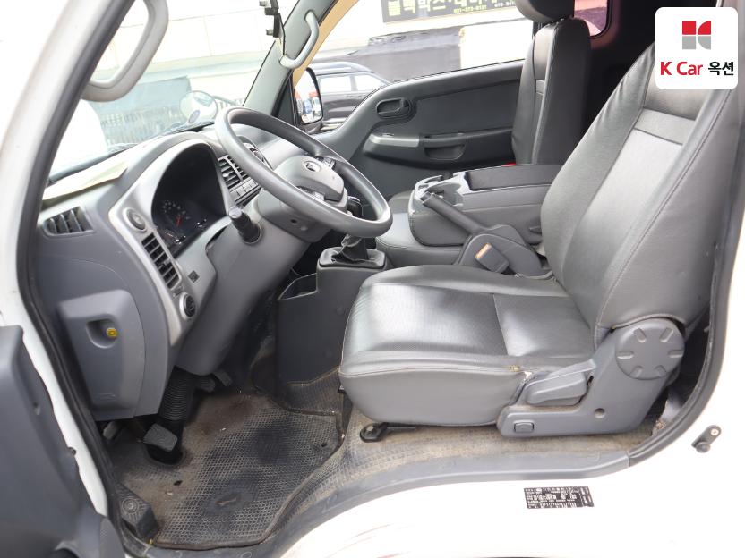 2017 - kia bongo iii