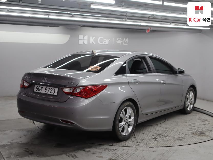 2011 - hyundai sonata