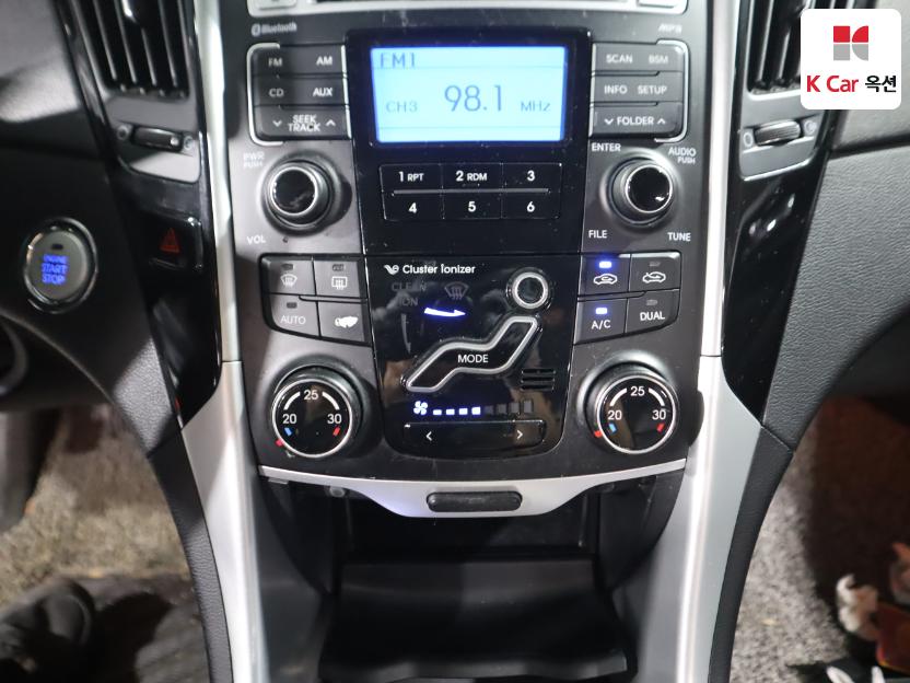 2011 - hyundai sonata