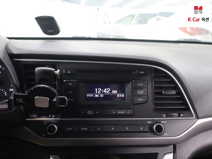 2016 - hyundai avante