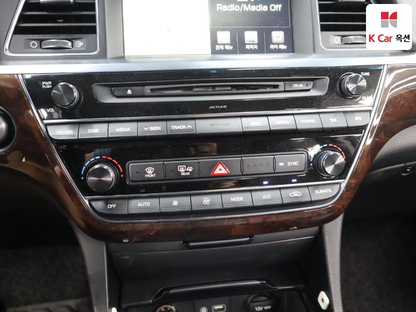 2018 - hyundai aslan