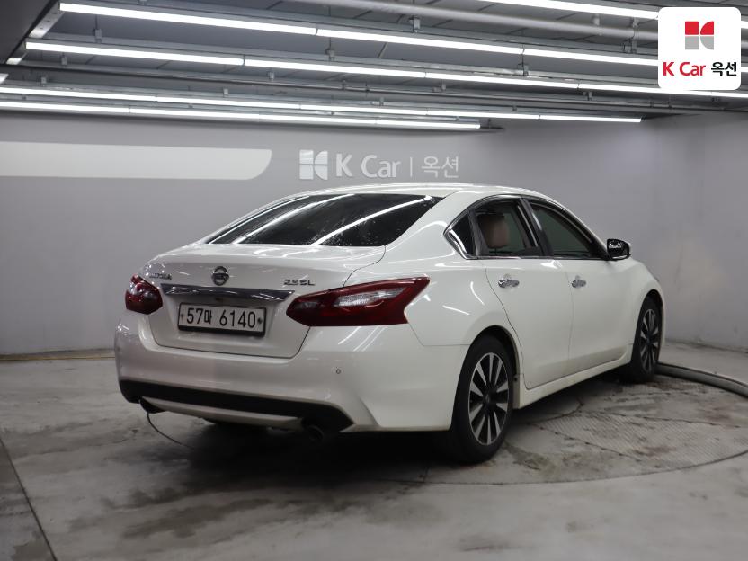 2018 - nissan altima