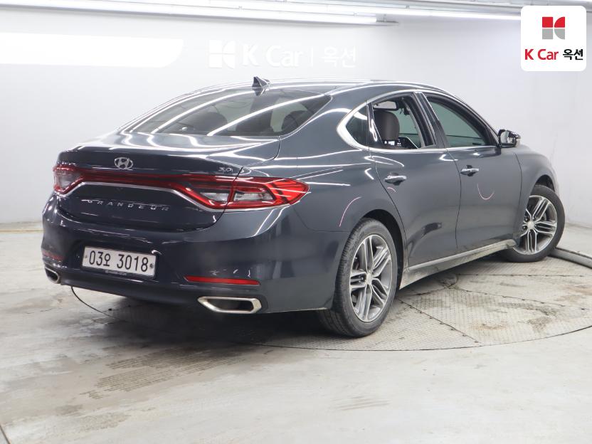 2018 - hyundai grandeur
