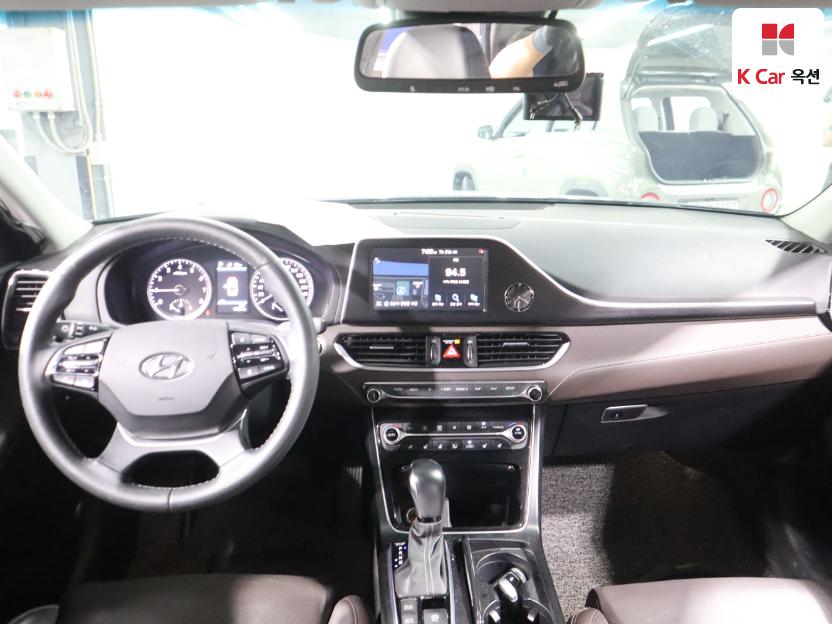 2018 - hyundai grandeur