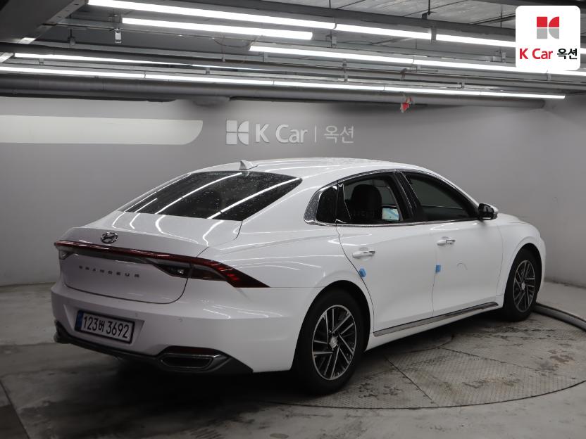 2021 - hyundai grandeur