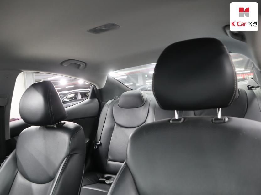 2012 - hyundai avante