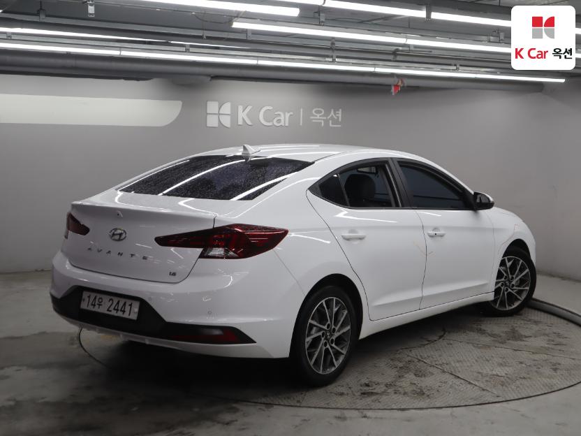 2019 - hyundai avante