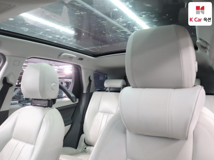2018 - land rover discovery