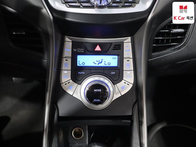 2012 - hyundai avante