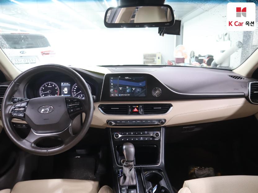2019 - hyundai grandeur
