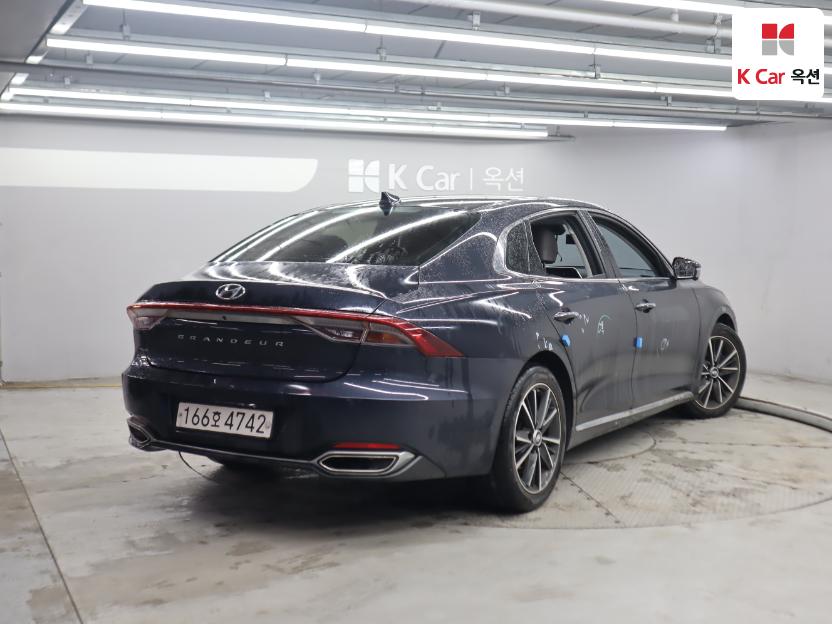 2021 - hyundai grandeur