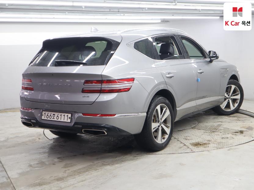2022 - genesis gv80