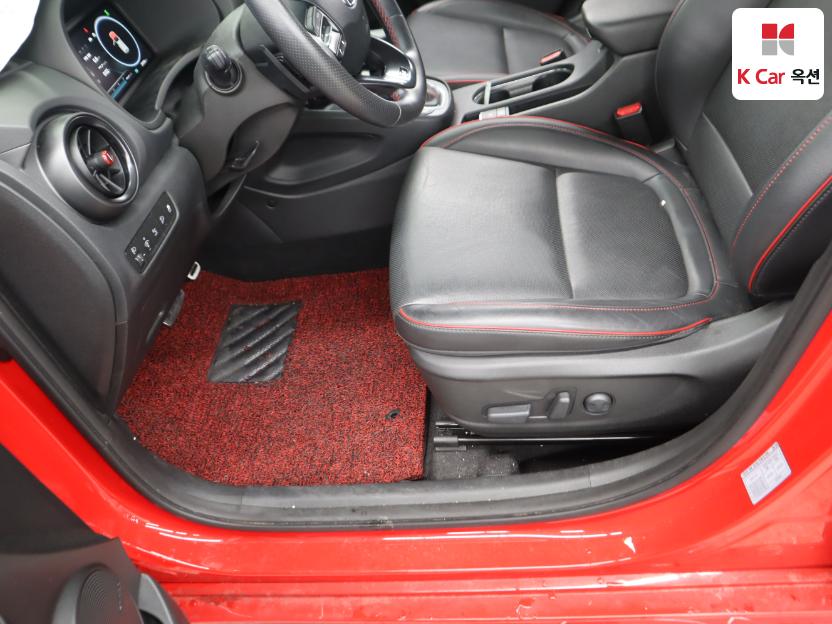 2021 - hyundai kona