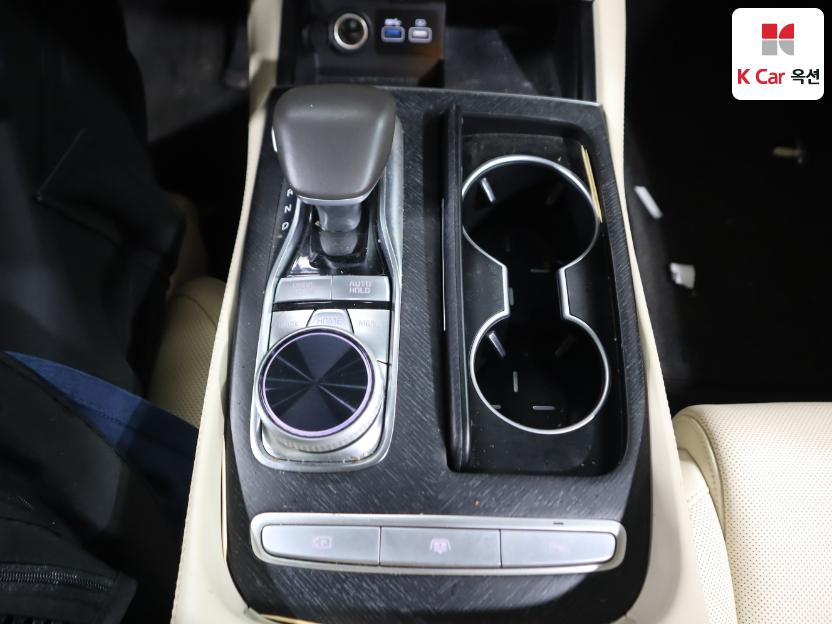 2022 - kia k9