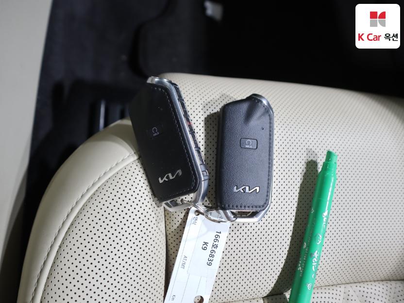 2022 - kia k9