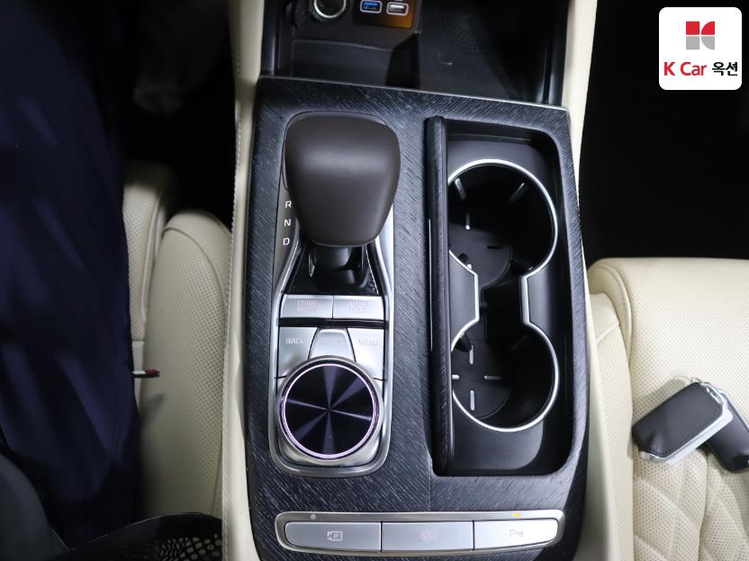 2023 - kia k9