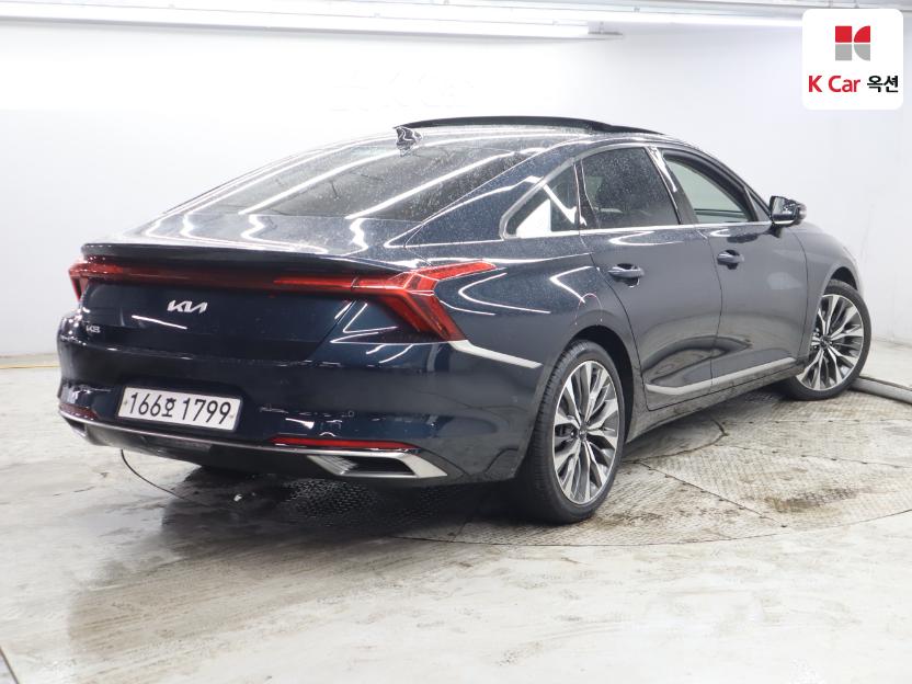 2022 - kia k8