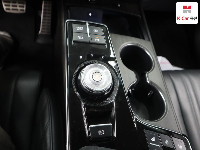 2022 - kia k8