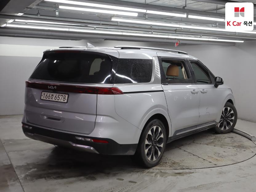 2022 - kia carnival