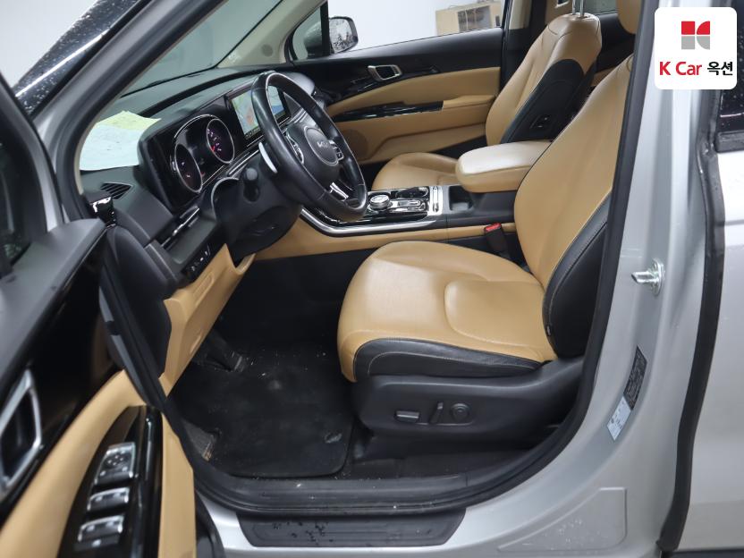 2022 - kia carnival