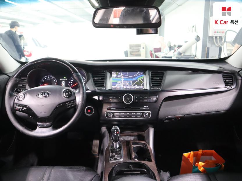 2013 - kia k9