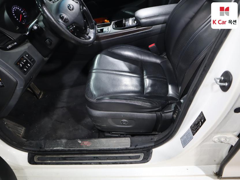 2013 - kia k9