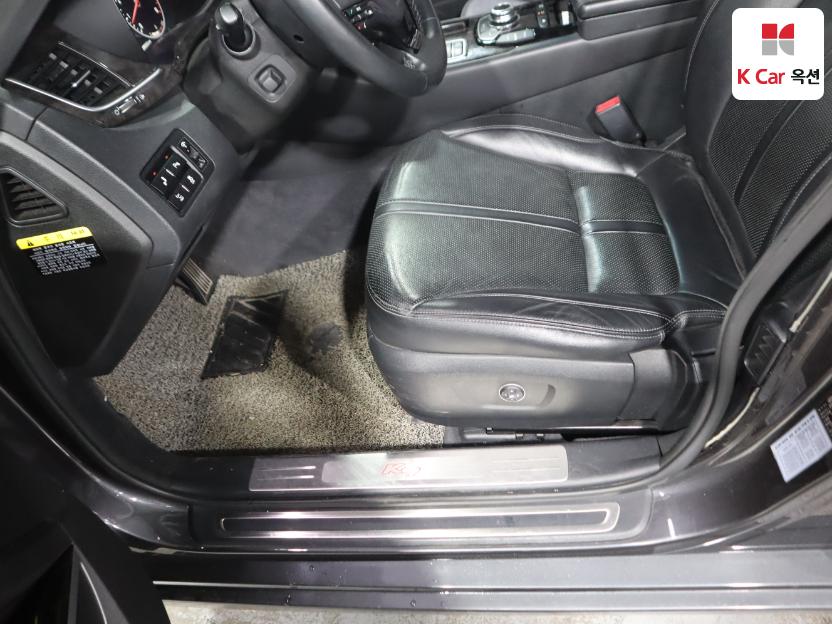 2018 - kia k9