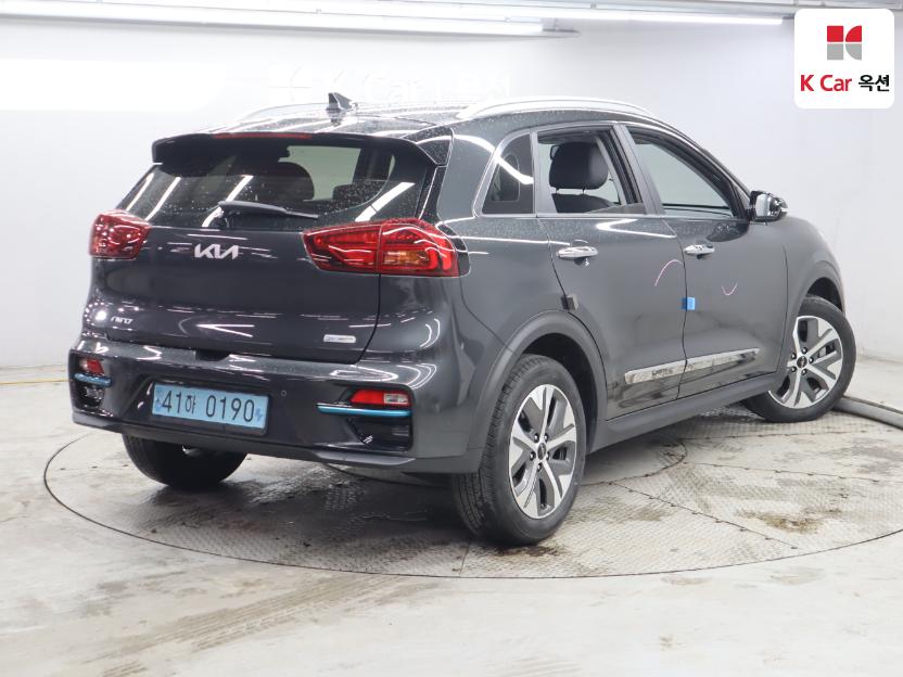 2022 - kia niro