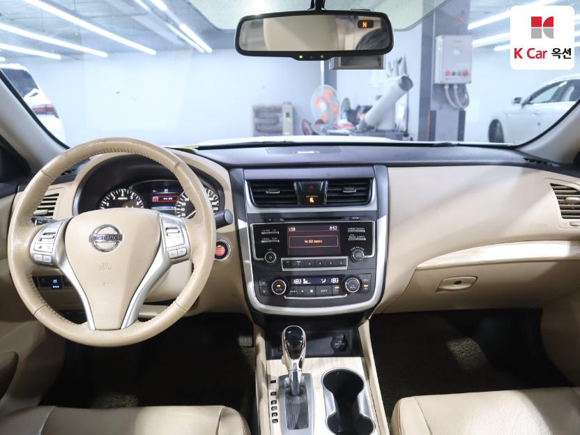 2017 - nissan altima